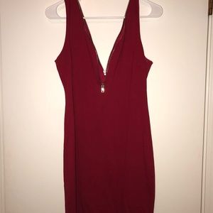 Lulu’s form-fitting Cocktail Dress